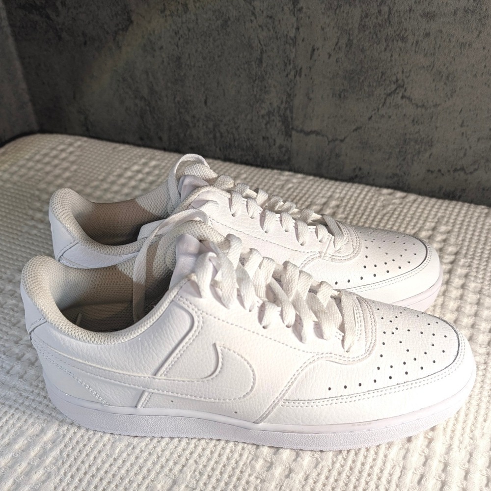Nike Court Vision Low Shoes Womens 9.5 White Like New  Sneakers